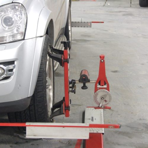 totally tracking laser wheel alignment